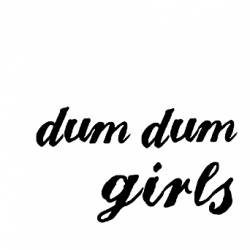 logo Dum Dum Girls